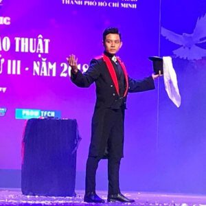 chú hề ảo thuật