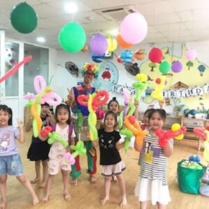 Chú hề bong bóng giá rẻ