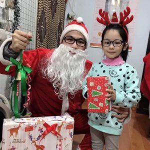 Dịch vụ thuê Ông già Noel cho bé dịp Giáng Sinh