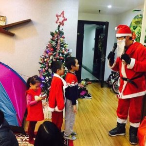 Thuê ông già Noel