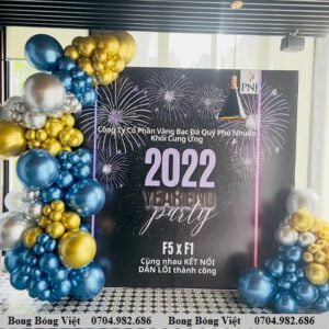 Mẫu trang trí tất niên