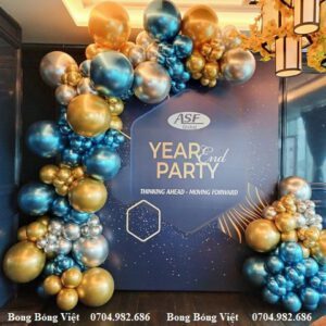 Trang trí year end party